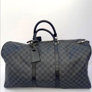 Louis Vuitton
Keepall Bandouliere Bag